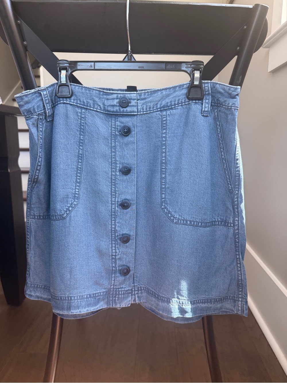 GAP Button-Front Light Blue tencel Denim Skirt